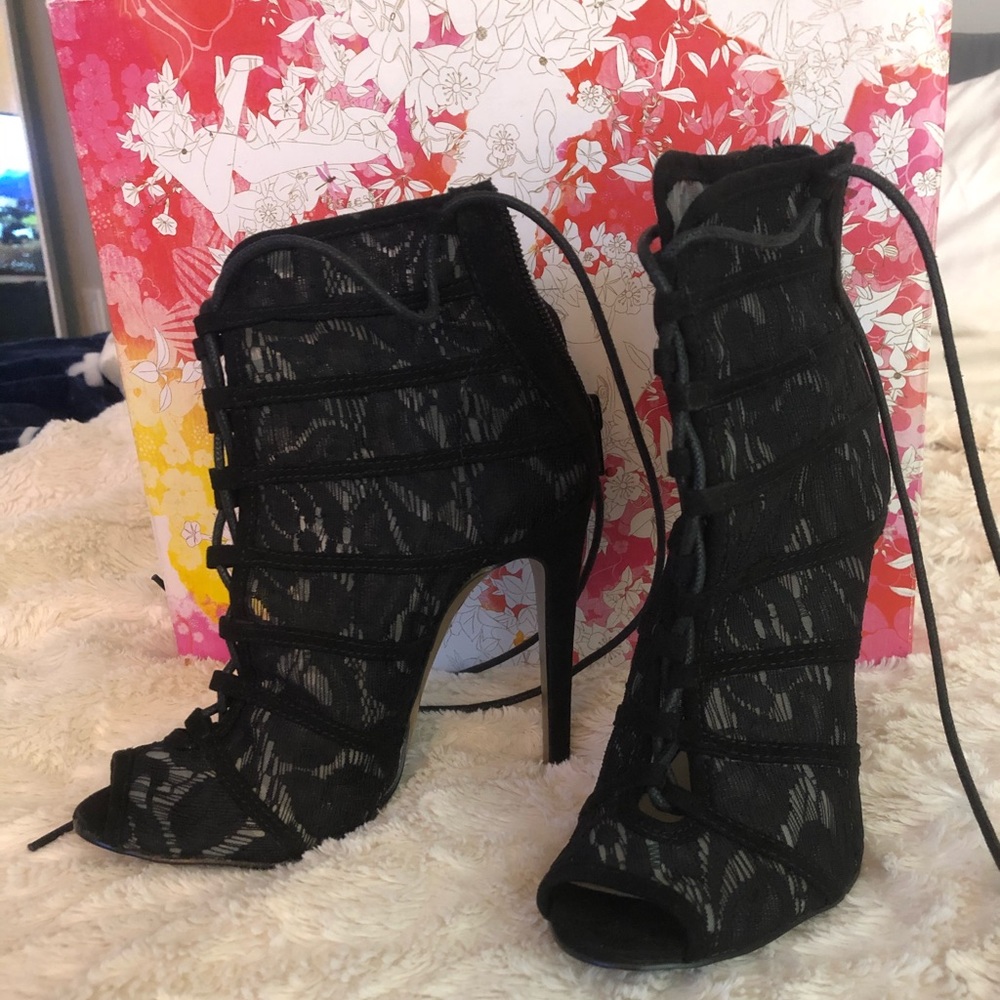 Chinese Laundry Jingle Heels
